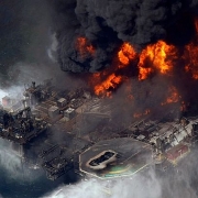[PetroTimesMedia] Nhìn lại sự cố nổ giàn khoan dầu Deepwater Horizon tại Vịnh Mexico (Mỹ) năm 2010