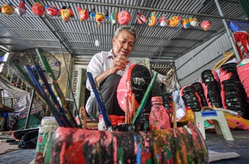 Khám phá làng nghề cung cấp đồ chơi Trung thu truyền thống khắp cả nước