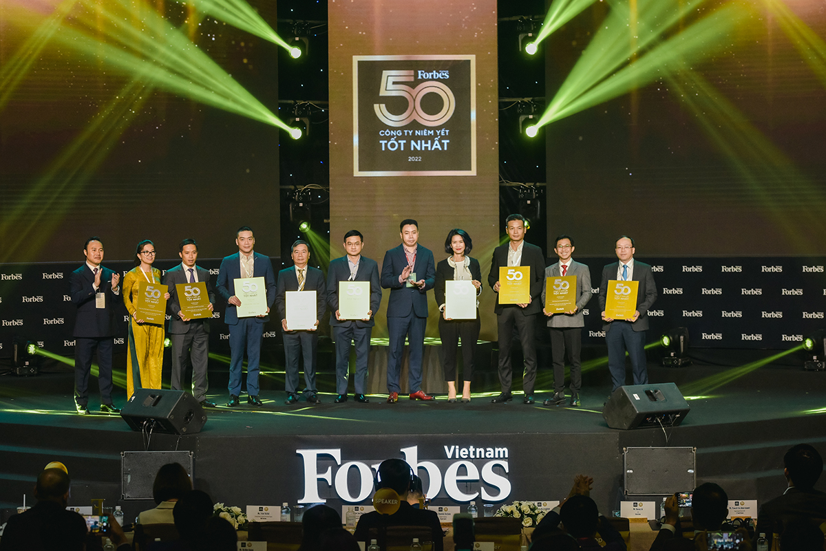 Dấu ấn mang tên Vinamilk trong hành trình 10 năm Top 50 doanh nghiệp niêm yết tốt nhất của Forbes Việt Nam - 2