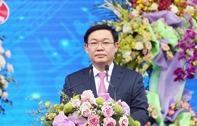pho thu tuong vuong dinh hue du le ky niem 60 nam truong dai hoc vinh