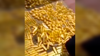 video quan chuc trung quoc giau 135 tan vang tai tang ham bi mat