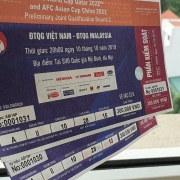 dan phe khoc rong vi lo gan 30 trieu dong ve sau hai tuan mat gan nua gia