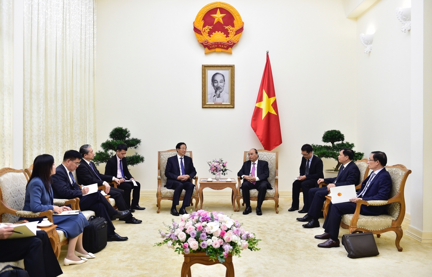 thu tuong nguyen xuan phuc tiep bo truong nong nghiep nong thon trung quoc