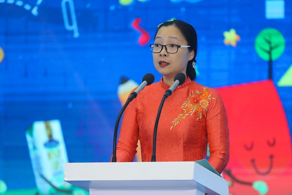 Hơn 46.300 học sinh tỉnh Vĩnh Long được thụ hưởng sữa học đường năm học 2020-2021 Hơn 46.300 học sinh tỉnh Vĩnh Long được thụ hưởng sữa học đường năm học 2020-2021