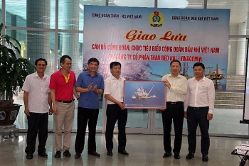 Đoàn đại biểu Công đoàn Dầu khí Việt Nam thăm mỏ than Đèo Nai