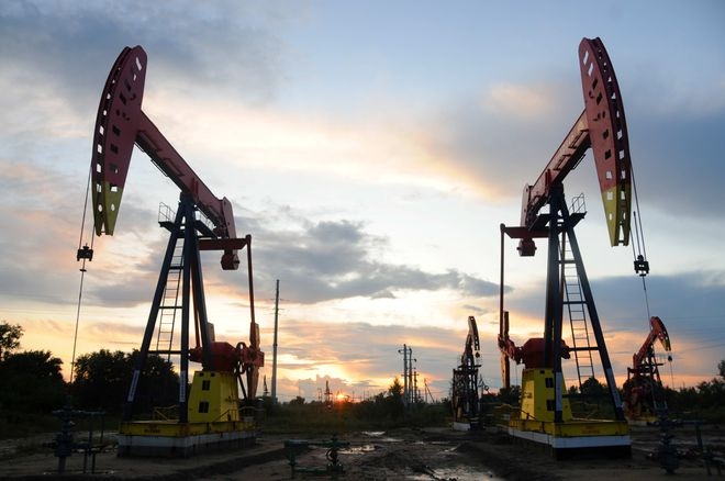 Tăng trưởng kinh tế Trung Quốc và căng thẳng ở Trung Đông có làm giá dầu nhảy vọt?