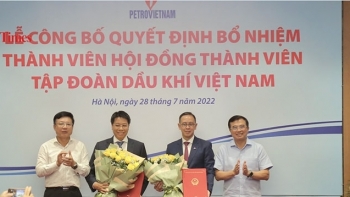 [PetroTimesMedia] Công bố, trao quyết định bổ nhiệm Thành viên HĐTV Petrovietnam cho 2 đồng chí Nguyễn Văn Mậu và Trần Bình Minh