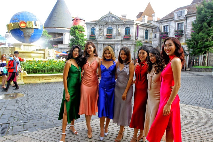 Đoàn hoa hậu thế giới hết lời ca ngợi Cầu Vàng doan hoa hau the gioi het loi ca ngoi cau vang