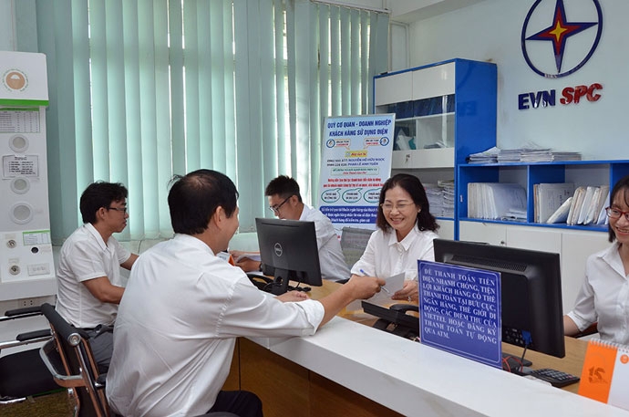 tay ninh dien di truoc mot buoc
