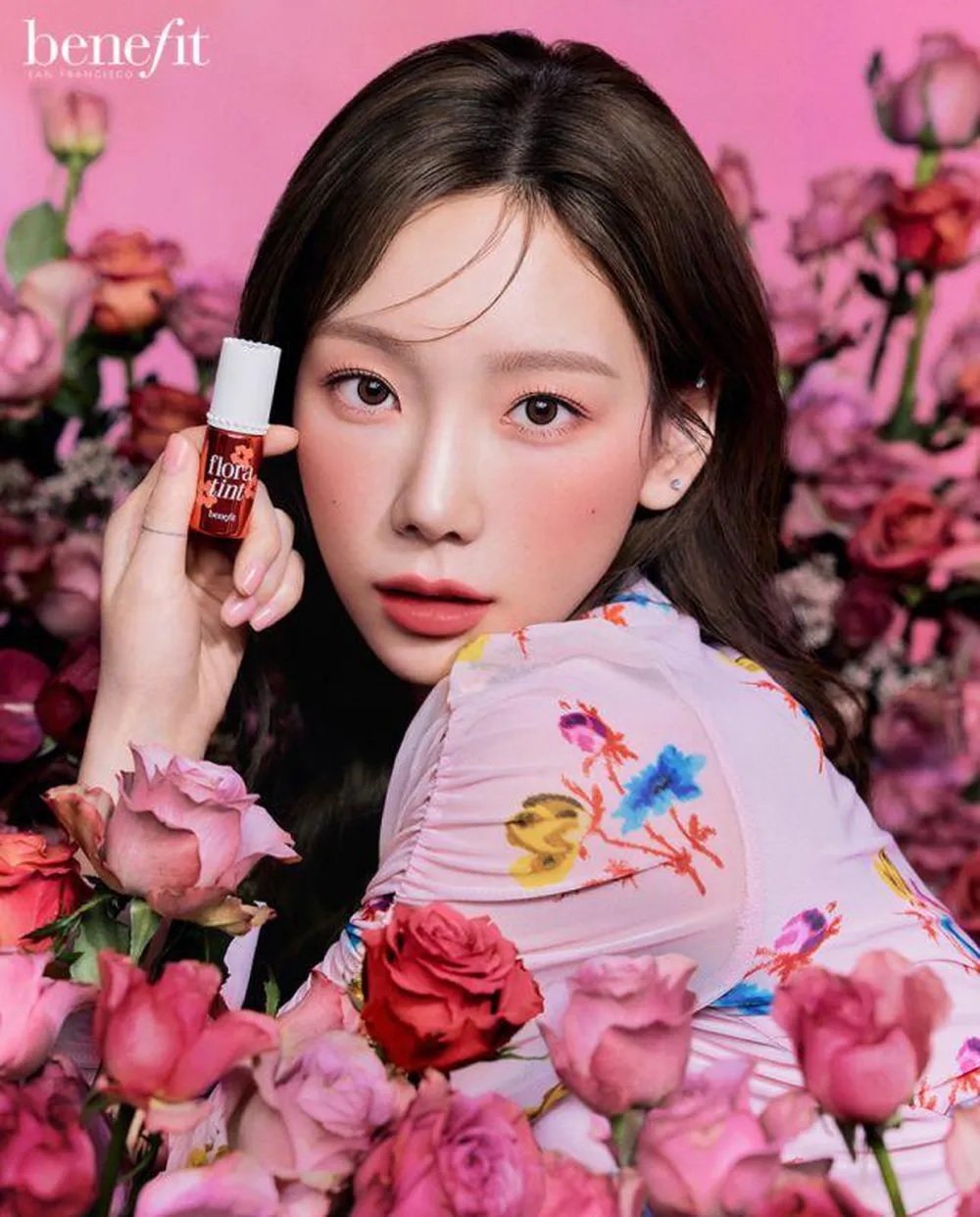 Sao Hàn hôm nay 20/4: Taeyeon (SNSD) hóa nàng thơ mới của Benefit Cosmetics