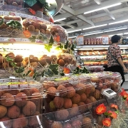 vi sao gia vai thieu vao thi truong singapore cao