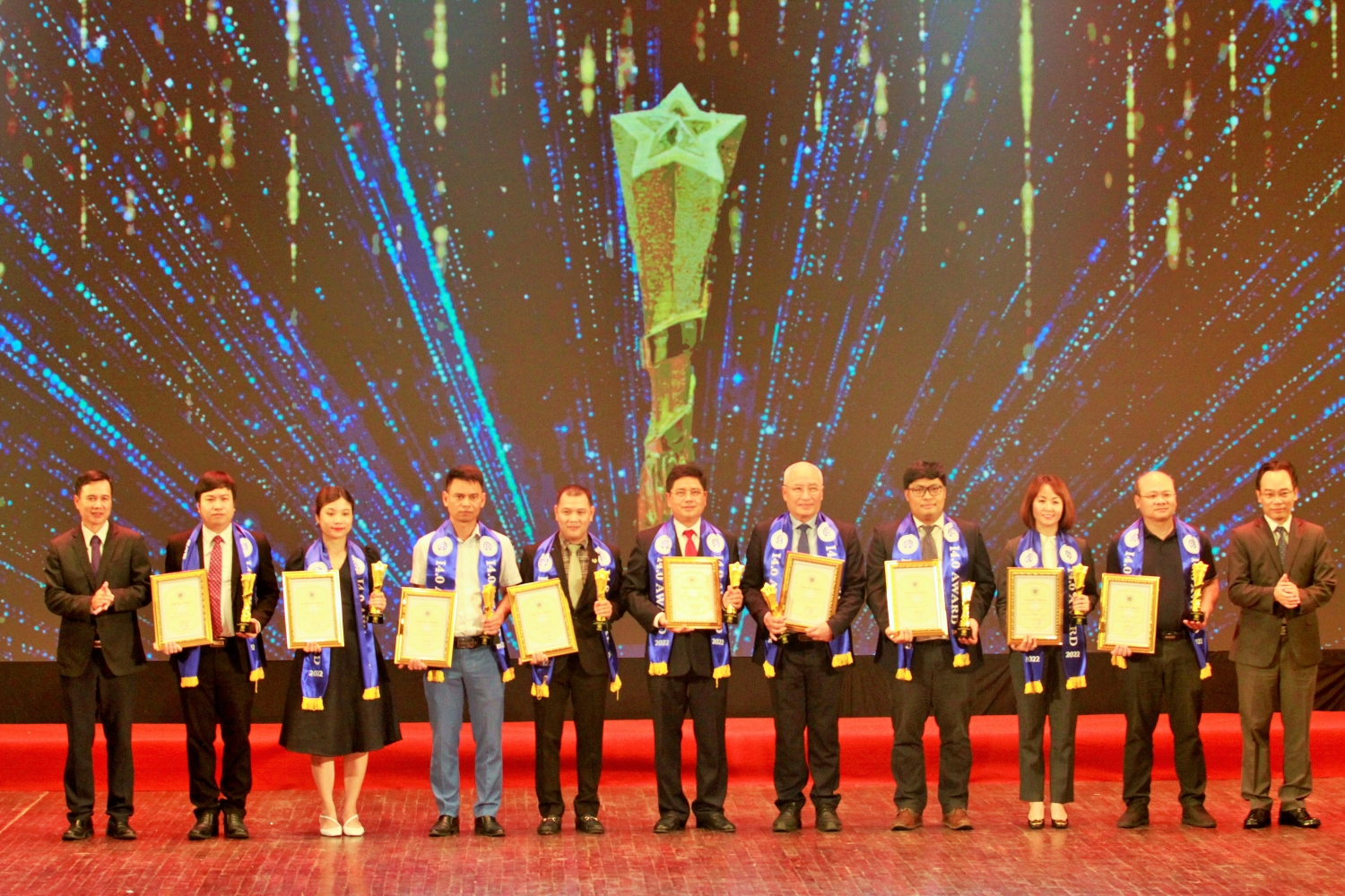 BIENDONG POC đoạt Top Doanh nghiệp Khoa học & Công nghệ và Đổi mới sáng tạo