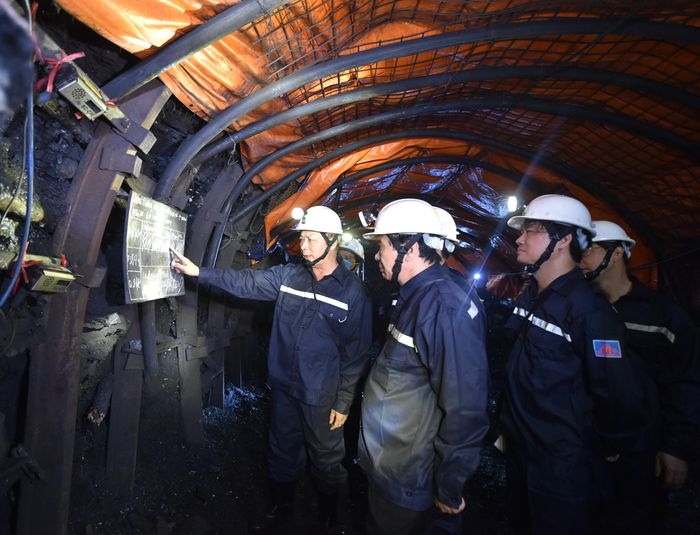 Phó Thủ tướng Lê Văn Thành xuống hầm mỏ, động viên công nhân Than Núi Béo - TKV