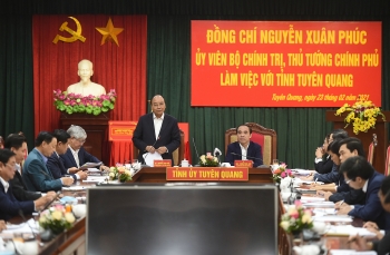Thủ tướng làm việc với lãnh đạo chủ chốt tỉnh Tuyên Quang