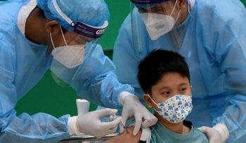 Bộ Y tế khẩn trương làm rõ các loại vắc xin có thể tiêm cho trẻ em