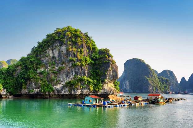 Đẹp mê hồn những ngôi làng bồng bềnh trên mặt nước dep me hon nhung ngoi lang noi bong benh tren mat nuoc