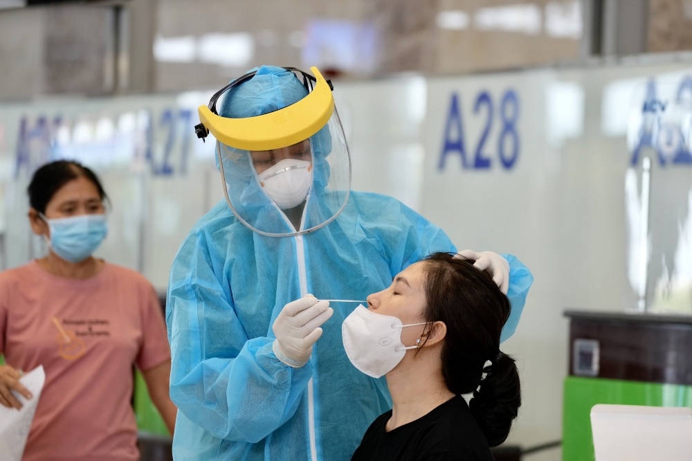 Từ 00 giờ ngày 15/5/2022 không phải xét nghiệm virus SARS-CoV-2 khi nhập cảnh vào Việt Nam Từ 00 giờ ngày 15/5/2022 không phải xét nghiệm virus SARS-CoV-2 khi nhập cảnh vào Việt Nam