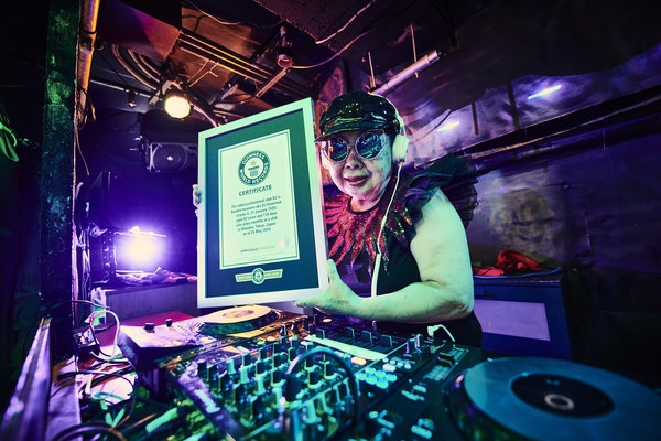Những kỷ lục độc, dị nhất trong sách Guinness 2019 nhung ky luc doc di nhat trong sach guinness 2019