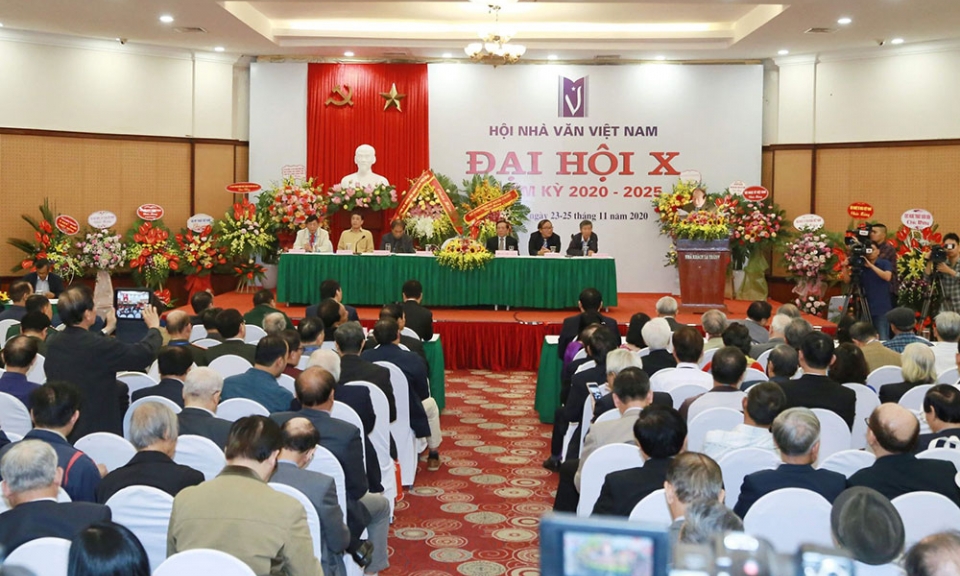 Phê duyệt Điều lệ Hội Nhà văn Việt Nam