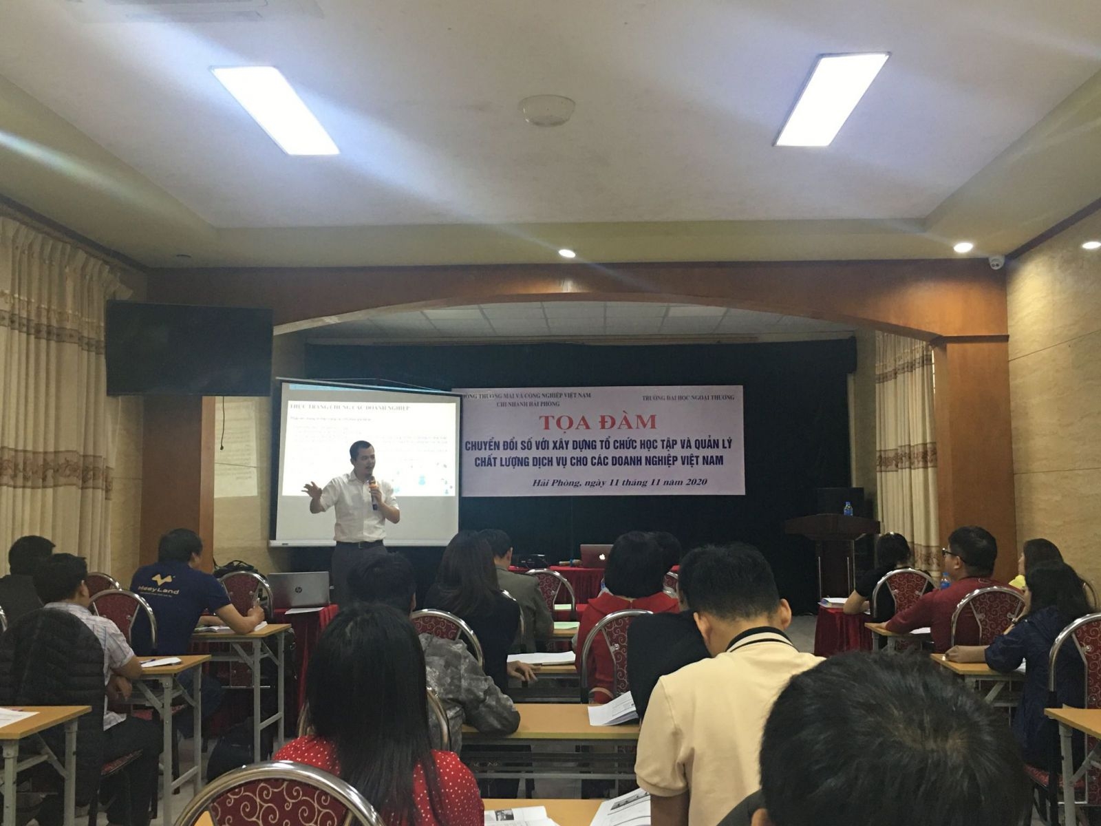 Chuyển đổi số: Xu hướng tất yếu trong thời đại 4.0 | Doanh nghiệp Chuyển đổi số: Xu hướng tất yếu trong thời đại 4.0 | Doanh nghiệp