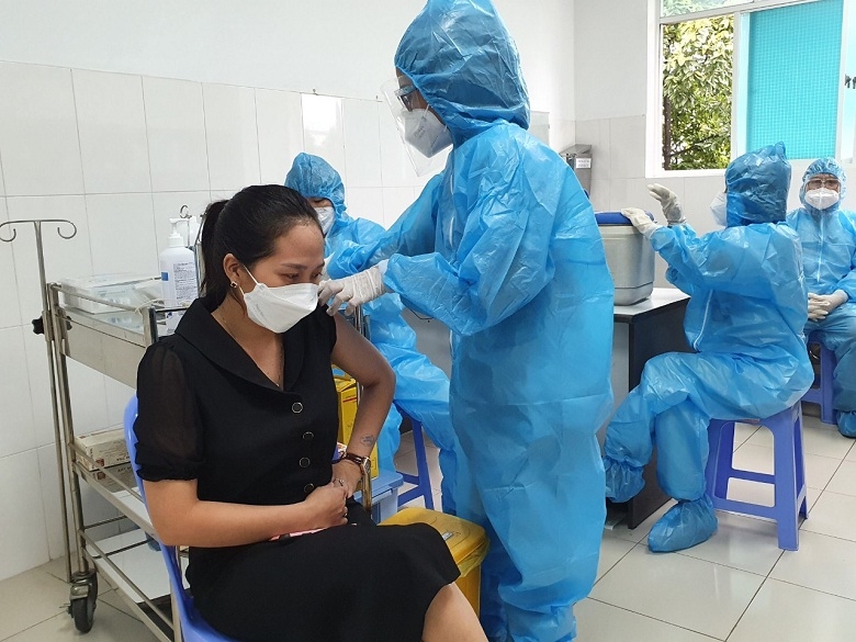 Tăng cường rà soát công tác tiêm vaccine; quản lý, điều trị người nhiễm COVID-19 Tăng cường rà soát công tác tiêm vắc xin; quản lý, điều trị người nhiễm Covid-19
