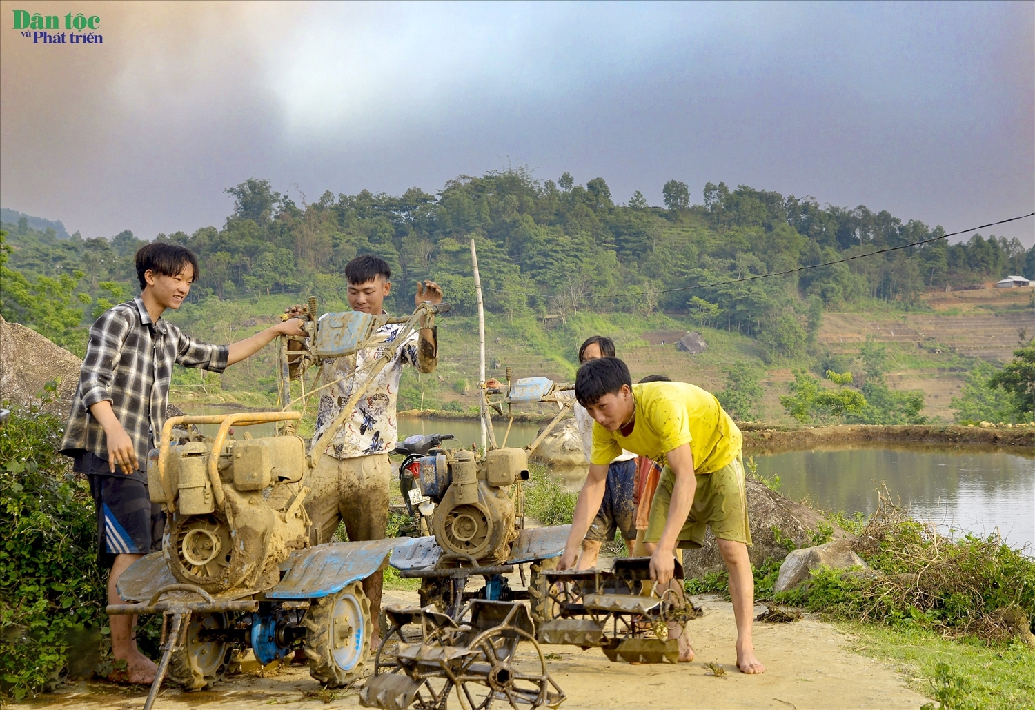 Tả Lèng đẹp như tranh mùa nước đổ