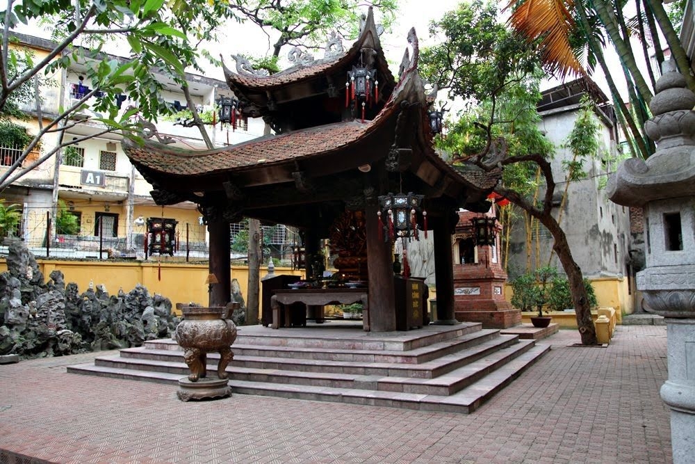 Mùa lễ Vu Lan đừng quên ghé những ngôi chùa nổi tiếng linh thiêng ở Hà Nội