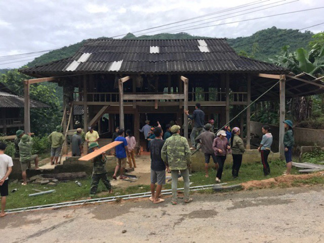 Những hình ảnh đầu tiên về mưa lũ kinh hoàng tại Mường Lát nhung hinh anh dau tien ve mua lu kinh hoang tai muong lat