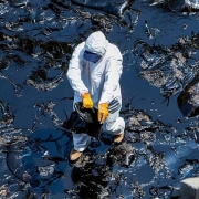 Sự cố tràn dầu: Peru cấm 4 quan chức Repsol rời khỏi đất nước