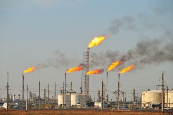 Báo cáo về tình trạng đốt bỏ khí đồng hành trong ngành dầu khí thế giới