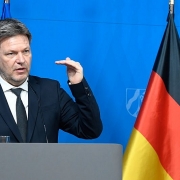 Đức sẽ cấm dầu mỏ của Nga vào cuối năm 2022