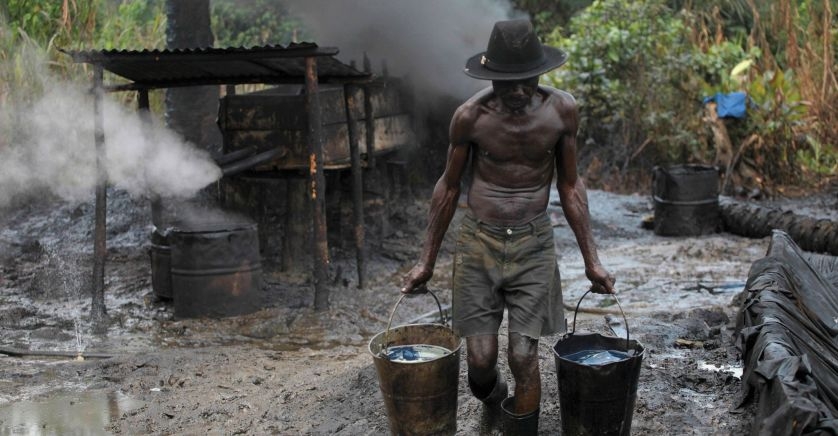 Nigeria thu giữ 6 triệu lít dầu bị đánh cắp