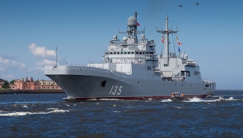 dieu it biet ve tau do bo ivan gren cua hai quan nga