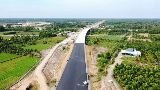 Chỉ lưu thông 1 chiều trên cao tốc Trung Lương - Mỹ Thuận dịp Tết 2021