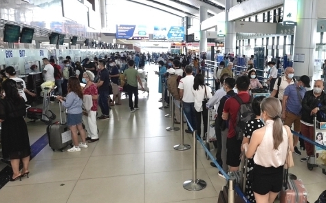 Yêu cầu quyết liệt xử lý vi phạm an ninh trật tự tại sân bay Tân Sơn Nhất
