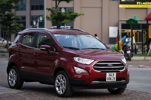 co tieng dong la o ghe truoc ford ecosport bi trieu hoi tai viet nam