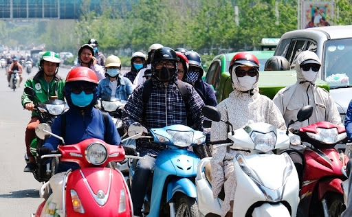 Bắc Bộ ngày nắng nóng, đêm mưa rào và dông Bắc Bộ ngày nắng nóng, đêm mưa rào và dông