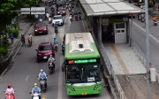 Cân nhắc đề xuất dùng chung làn đường ưu tiên của xe buýt BRT