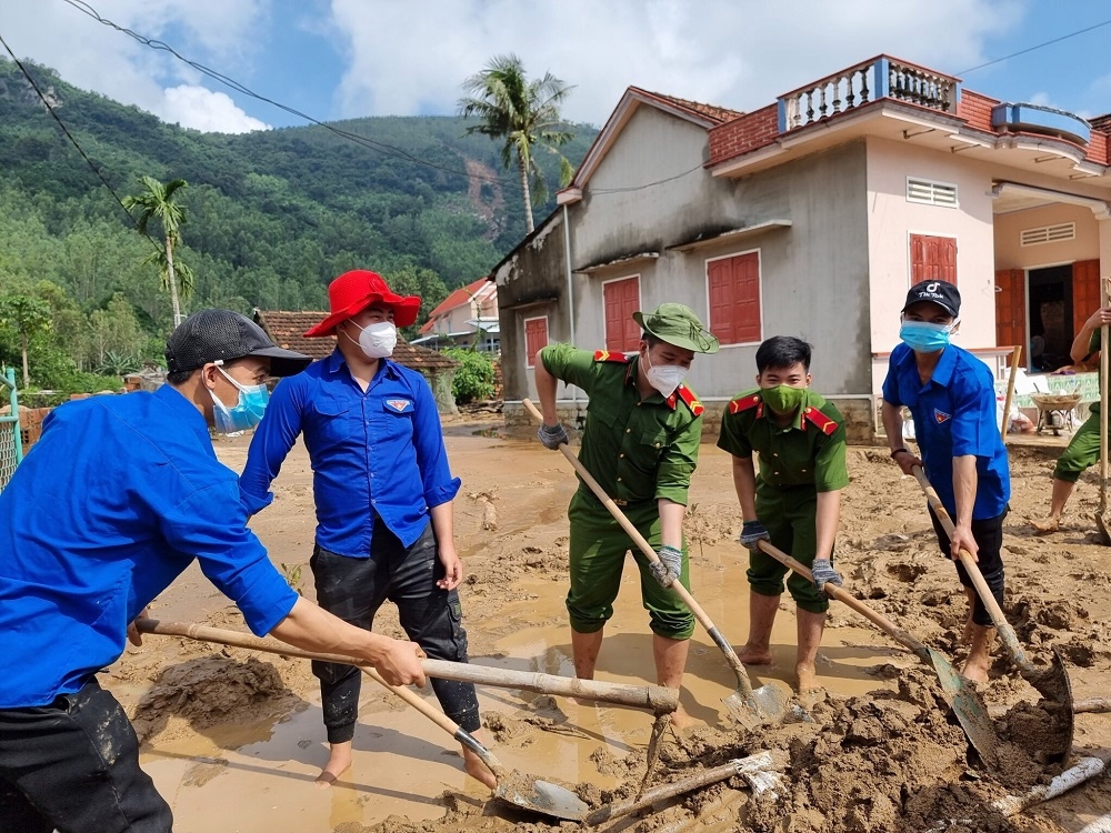 Quảng Nam, Bình Định tập trung lực lượng khắc phục sự cố sạt lở sau mưa Quảng Nam, Bình Định tập trung lực lượng khắc phục sự cố sạt lở sau mưa