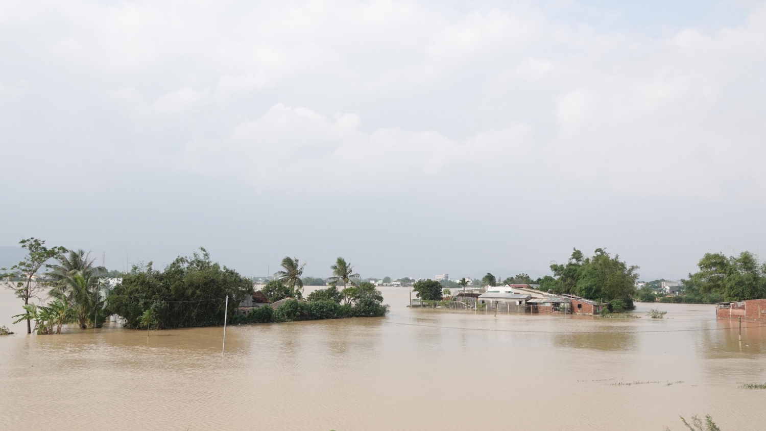 Bình Định, Phú Yên kiến nghị Chính phủ hỗ trợ khắc phục hậu quả lũ lụt