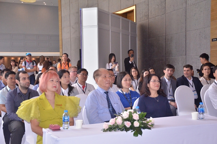 Khai mạc Triển lãm quốc tế về máy móc, thiết bị dầu khí, hàng hải và công nghiệp phụ trợ năm 2019 khai mac trien lam quoc te ve may moc thiet bi dau khi hang hai va cong nghiep phu tro nam 2019