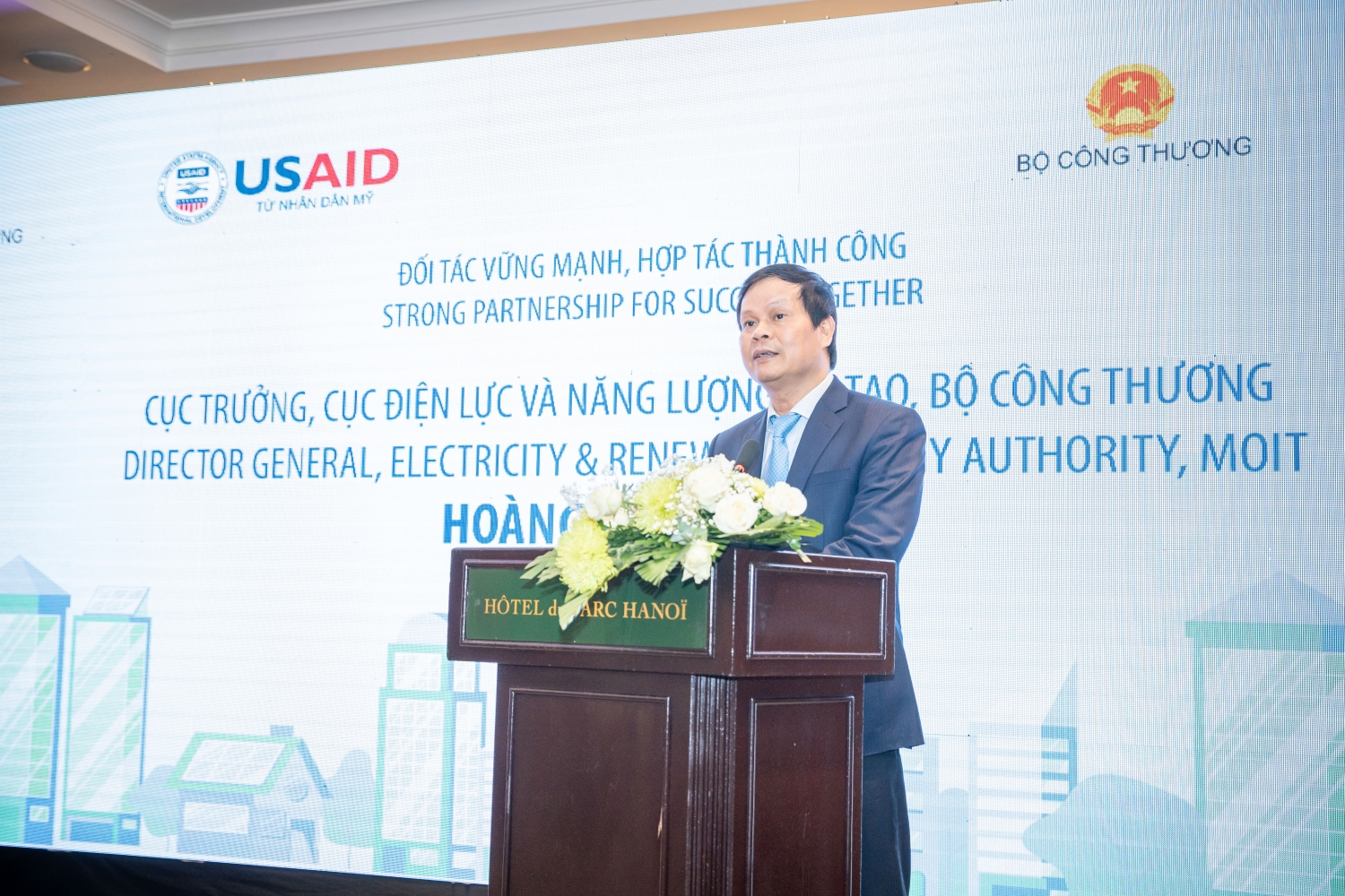 Ông Hoàng Tiến Dũng, Cục trưởng Cục Điện lực và Năng lượng tái tạo (Bộ Công thương) Ông Hoàng Tiến Dũng, Cục trưởng Cục Điện lực và Năng lượng tái tạo (Bộ Công thương)