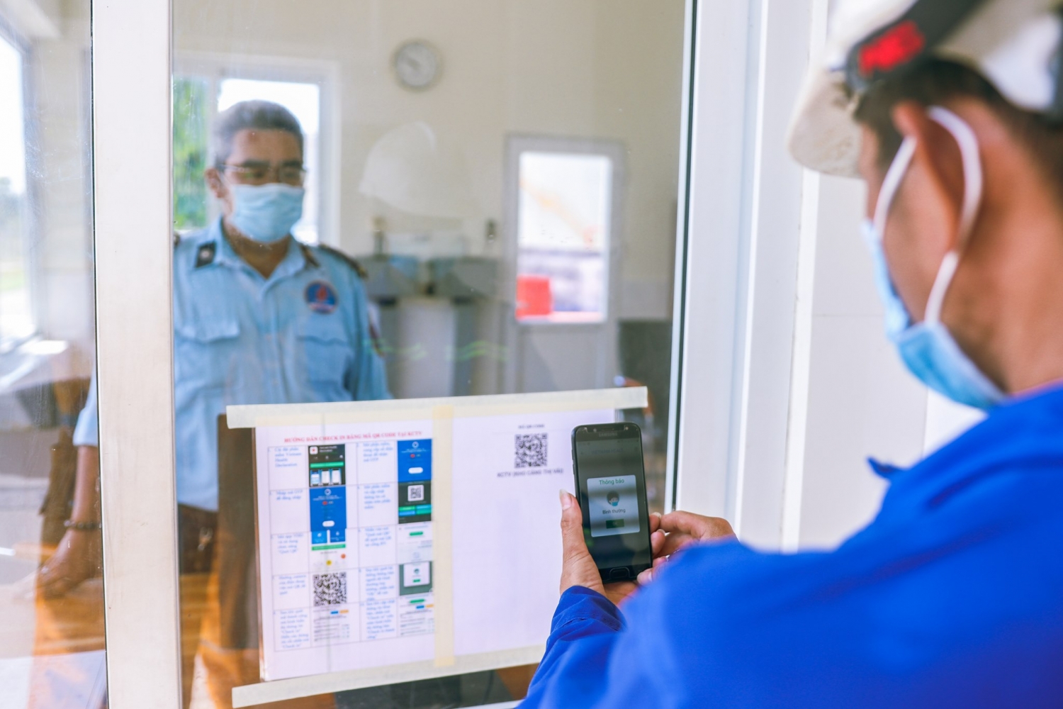 Việt Nam chính thức dừng khai báo y tế nội địa Việt Nam chính thức dừng khai báo y tế nội địa