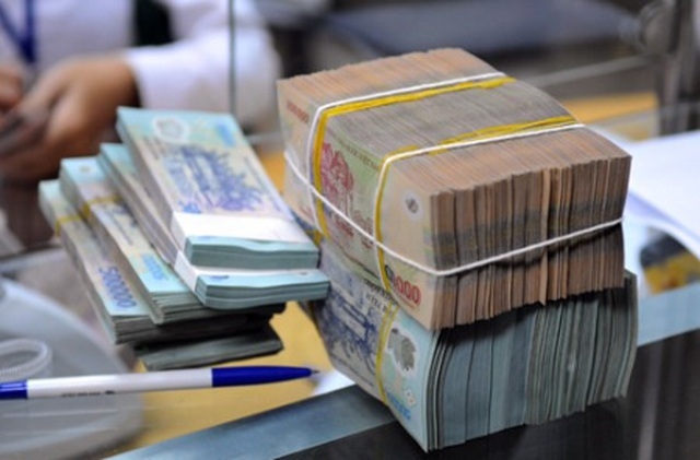 ngan hang vay nong lan nhau 90000 ty dong moi ngay