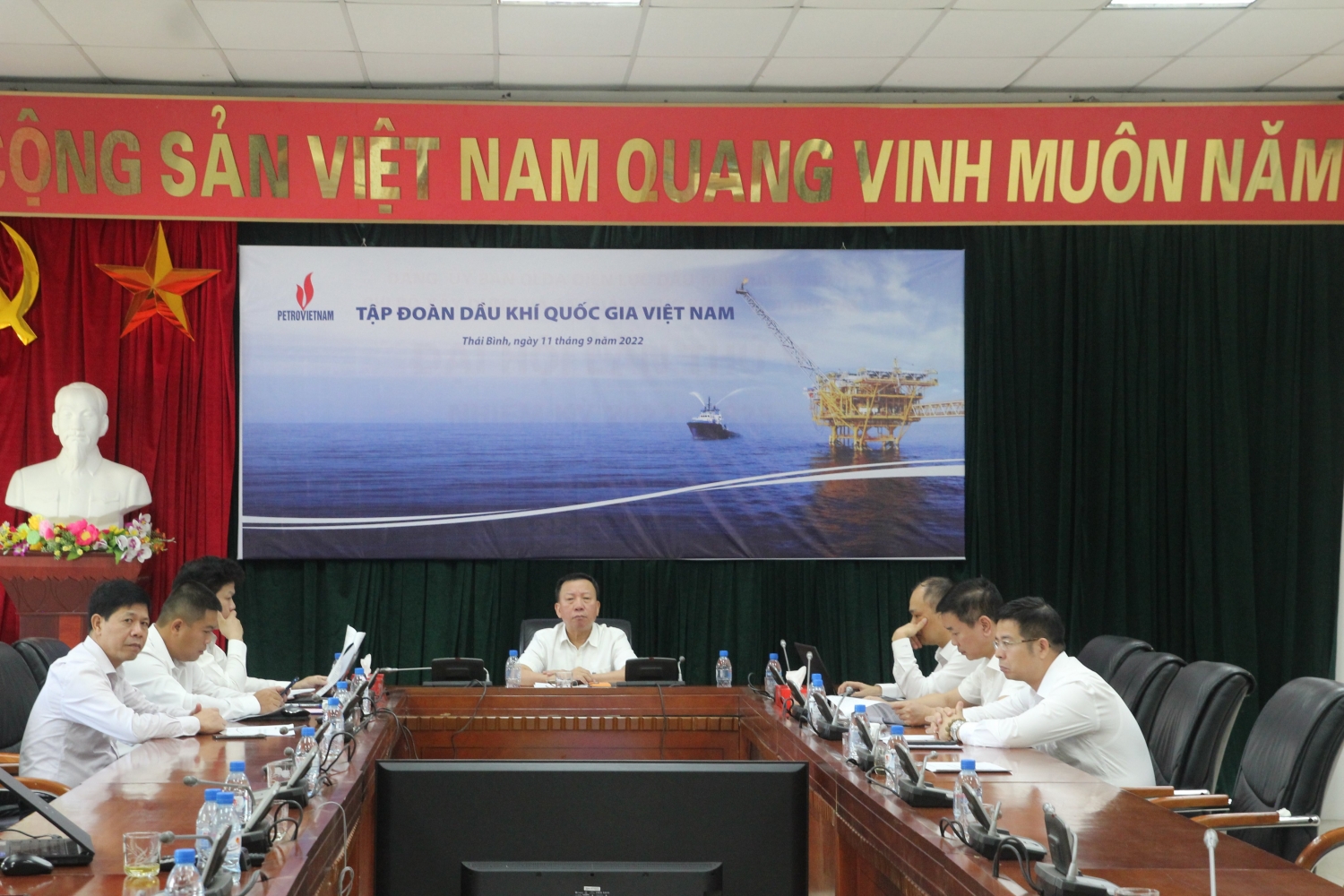 Thủ tướng Chính phủ Phạm Minh Chính làm việc với Petrovietnam