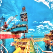 Petrovietnam về đích chỉ tiêu sản lượng khai thác dầu thô, nỗ lực cung ứng tối đa xăng dầu cho thị trường