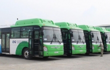 ha noi mo moi 4 tuyen xe buyt su dung nhien lieu sach