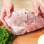 Cách nhận biết thịt quá hạn sử dụng và 5 sai lầm thường gặp khi chế biến thịt