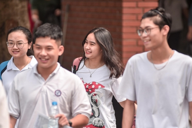 de thi toan thpt quoc gia 2019 pho diem trung binh tu 4 6