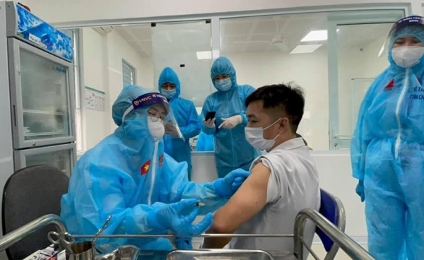 Cả nước tiêm được hơn 4 triệu liều vaccine phòng COVID-19 - Vimarsana News